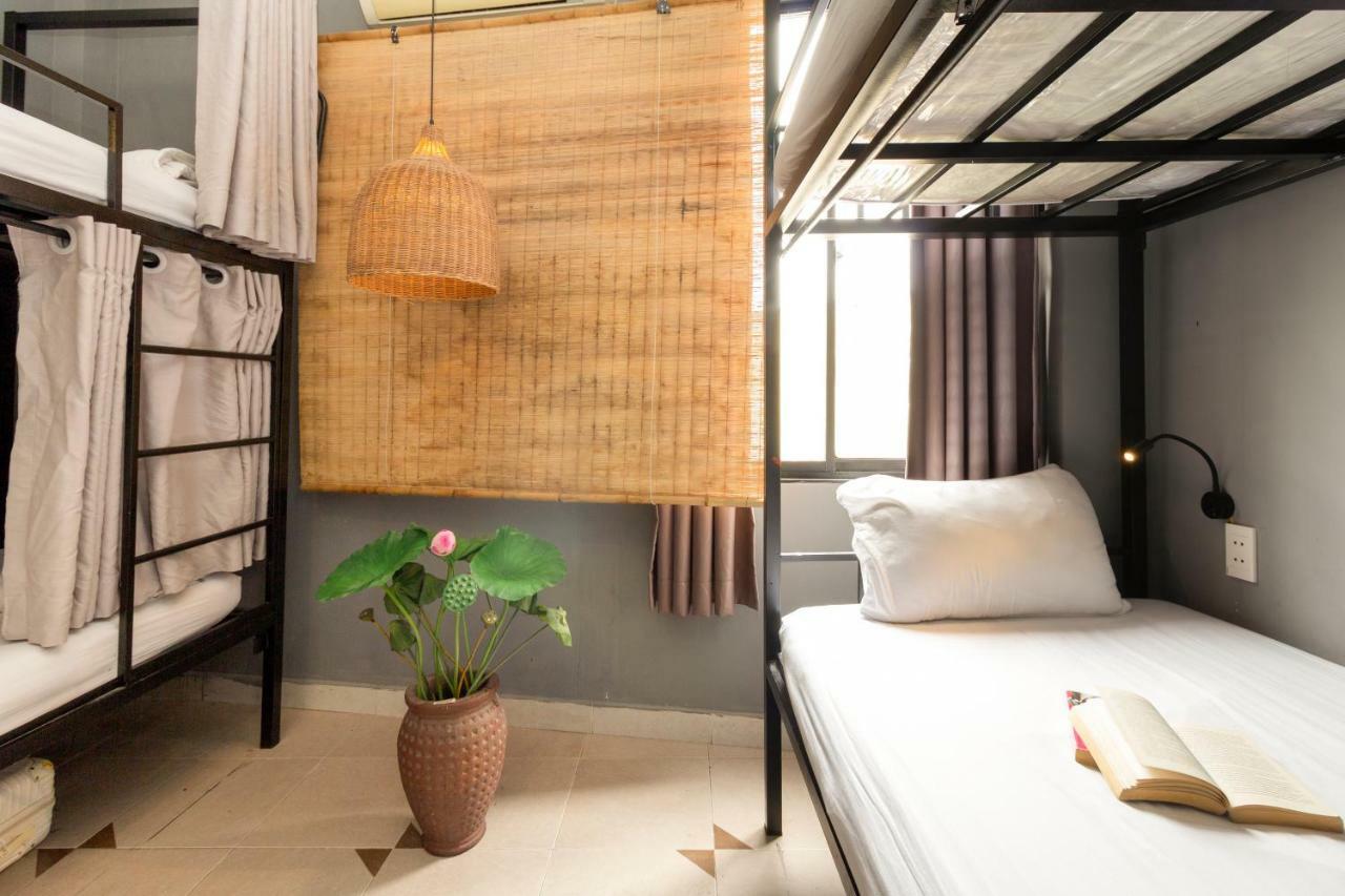 The Art - Vitamin Smiles Hostel Ho Chi Minh-Byen Eksteriør billede