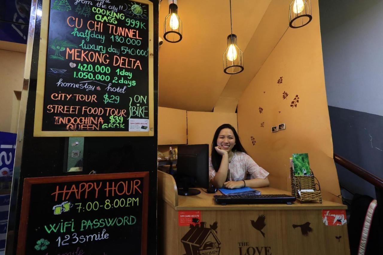 The Art - Vitamin Smiles Hostel Ho Chi Minh-Byen Eksteriør billede