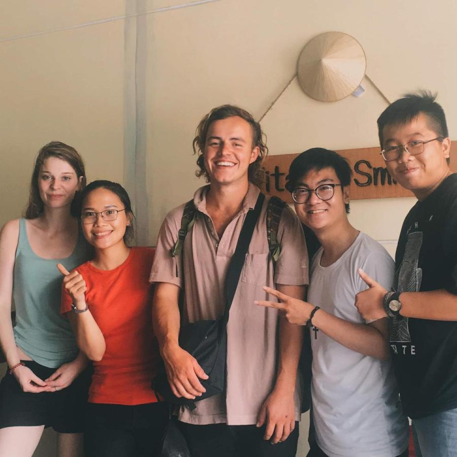 The Art - Vitamin Smiles Hostel Ho Chi Minh-Byen Eksteriør billede