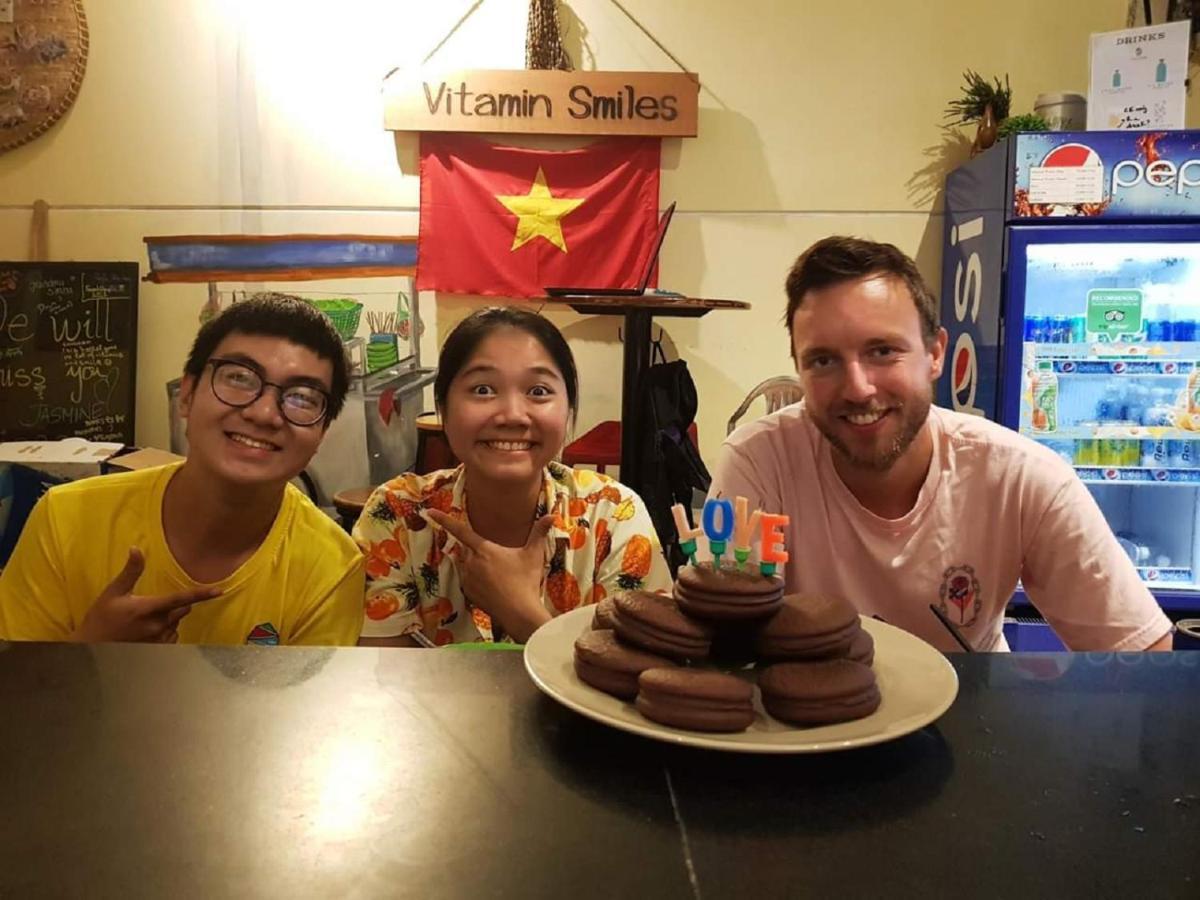 The Art - Vitamin Smiles Hostel Ho Chi Minh-Byen Eksteriør billede